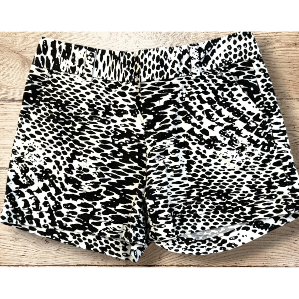 Calvin Klein Womens Stretch‎ Snake Skin Pattern Chino Shorts - Size 2